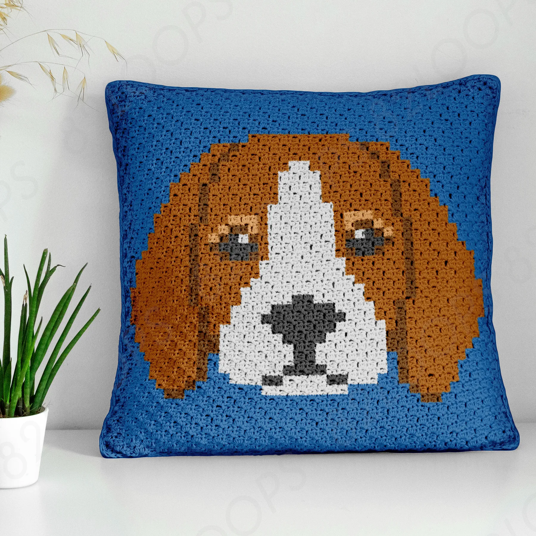 beagle pillow c2c 01 Beagle Dog Pillow Cover Crochet Pattern