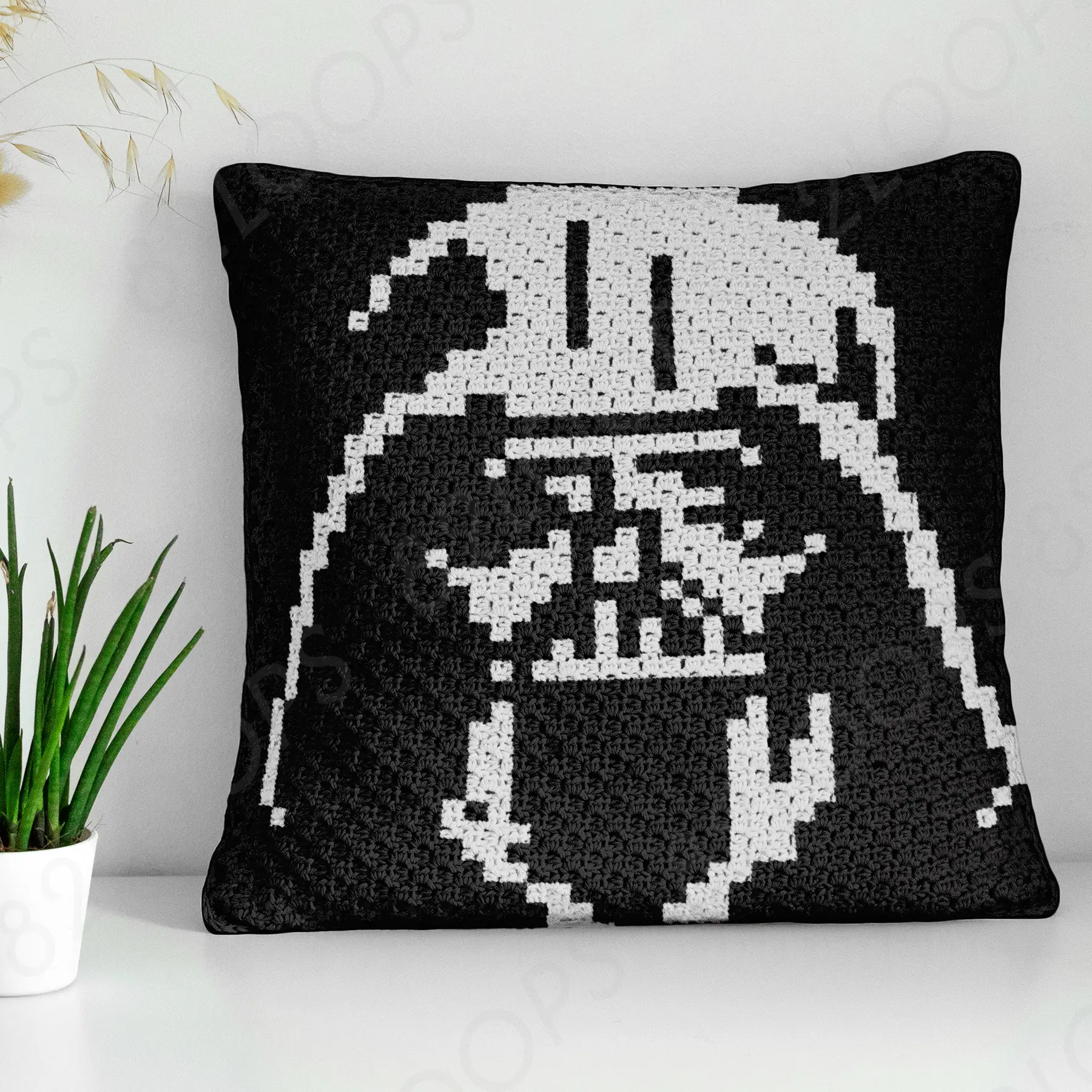 darth vader pillow c2c 01 C2C Star Wars Darth Vader Pillow Cover Crochet Pattern